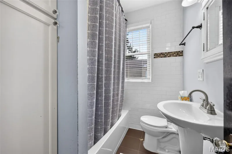 2103 W Randolph Street, St Charles, MO 63301 — listing photo 31 of 54