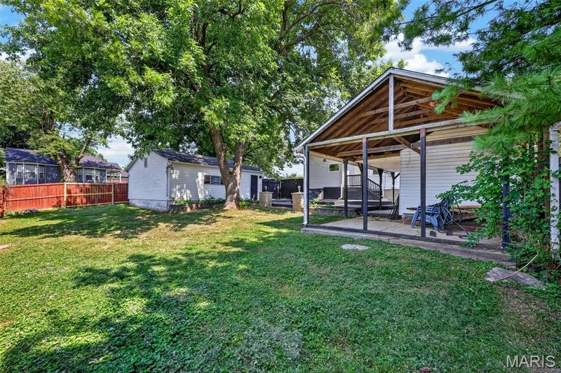 2103 W Randolph Street, St Charles, MO 63301 — listing photo 51 of 54