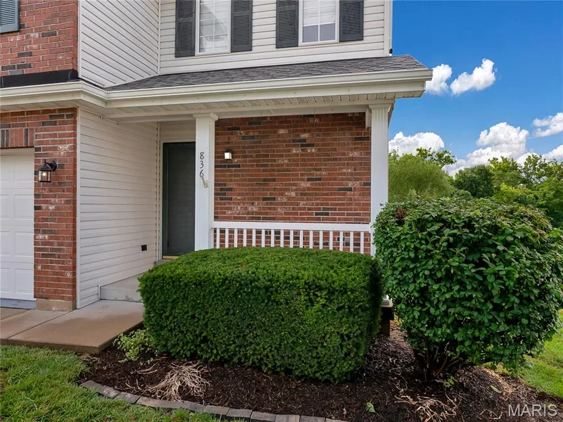 836 Wayland Drive, O'Fallon, MO 63366 — listing photo 10 of 40