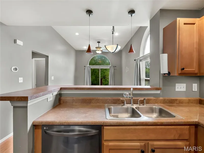 836 Wayland Drive, O'Fallon, MO 63366 — listing photo 19 of 40