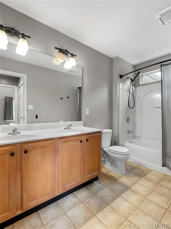 836 Wayland Drive, O'Fallon, MO 63366 — listing photo 20 of 40