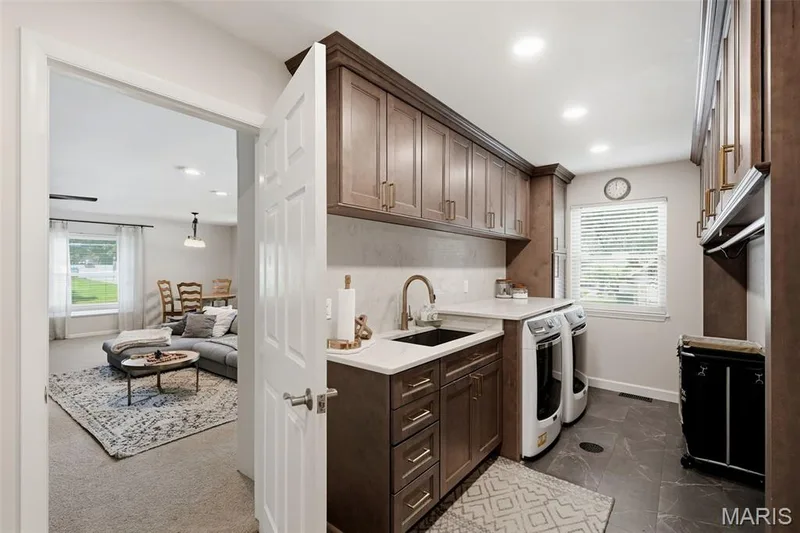 2156 Courtleigh Lane, Chesterfield, MO 63017 — listing photo 22 of 54