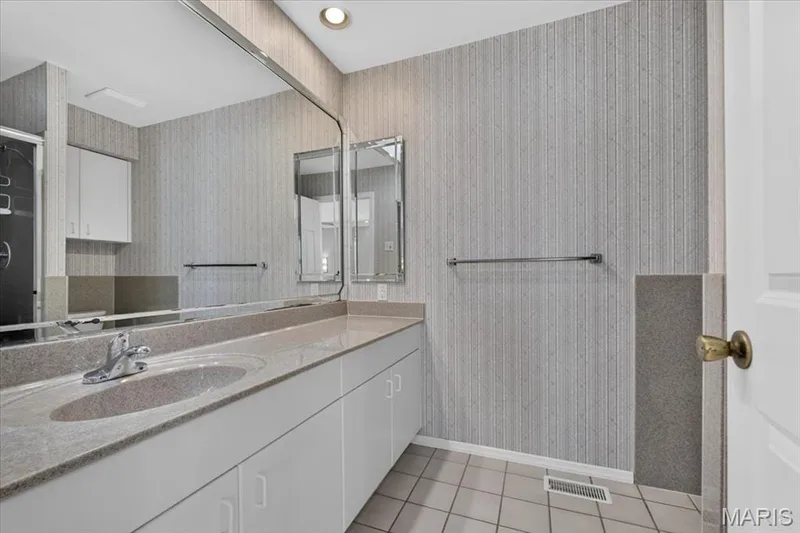 1632 Lochcrest Drive, Chesterfield, MO 63017 — listing photo 26 of 50