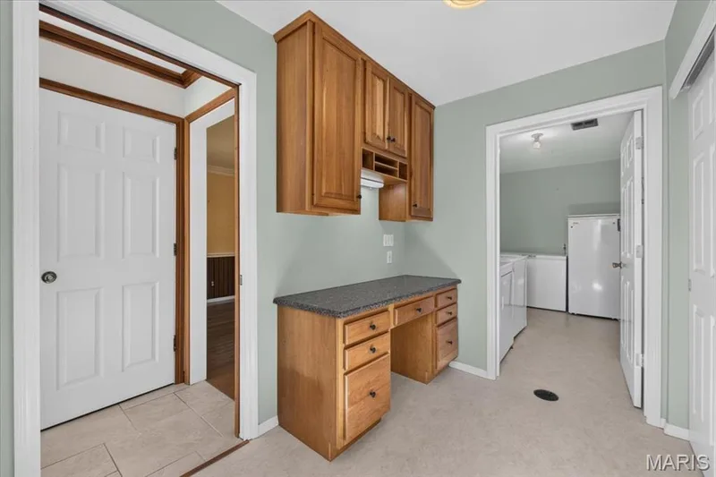 1632 Lochcrest Drive, Chesterfield, MO 63017 — listing photo 20 of 50