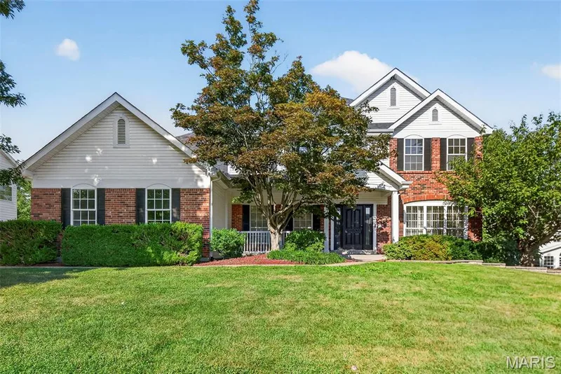 1519 Oakland Hills Drive, O'Fallon, MO 63366 — listing photo 3 of 51