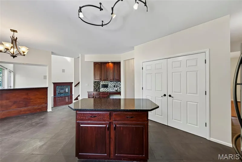 1519 Oakland Hills Drive, O'Fallon, MO 63366 — listing photo 12 of 51