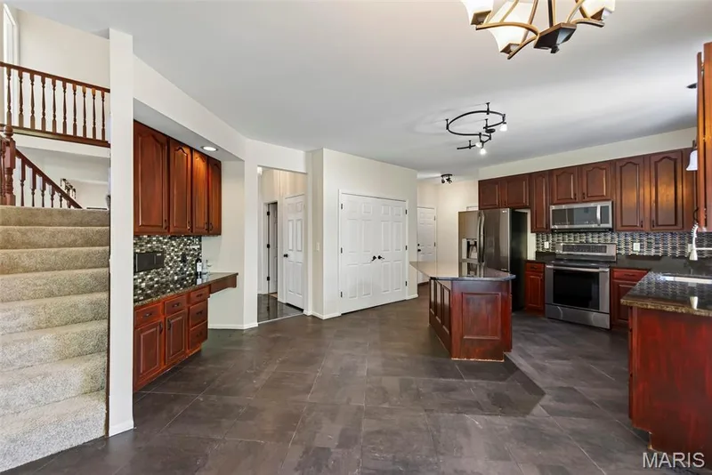1519 Oakland Hills Drive, O'Fallon, MO 63366 — listing photo 16 of 51