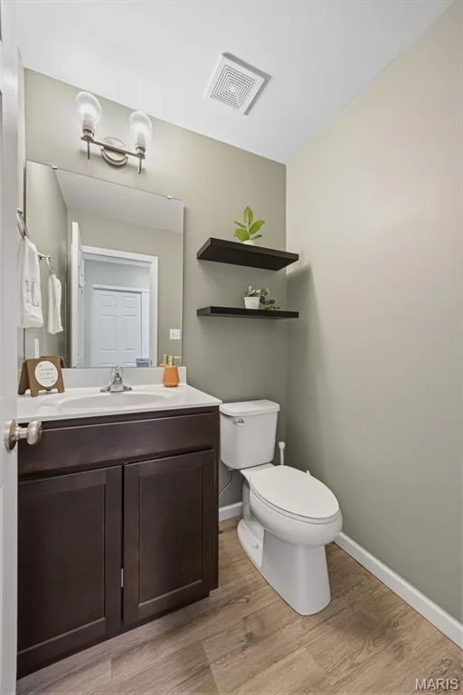 707 Switchgrass Drive, Wentzville, MO 63385 — listing photo 11 of 24