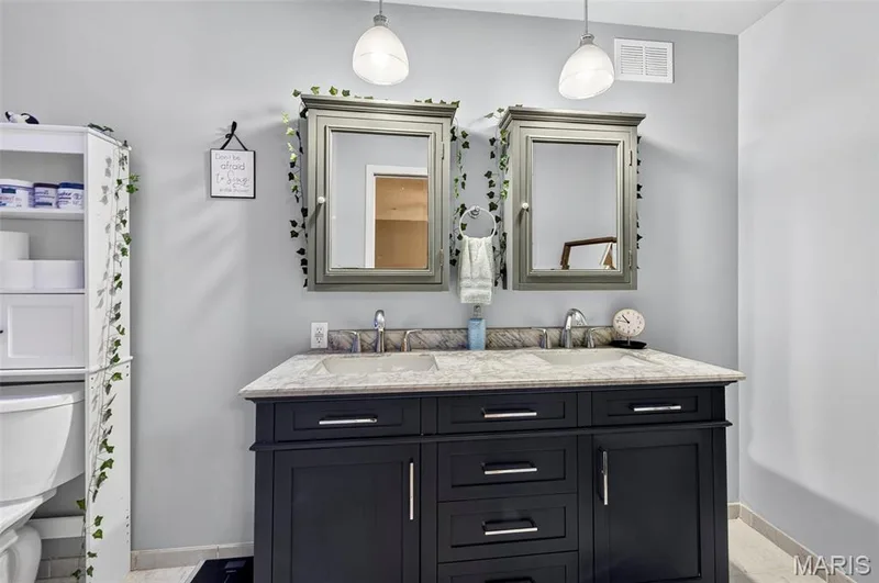 20 Sandalwood Court, St Charles, MO 63304 — listing photo 28 of 35