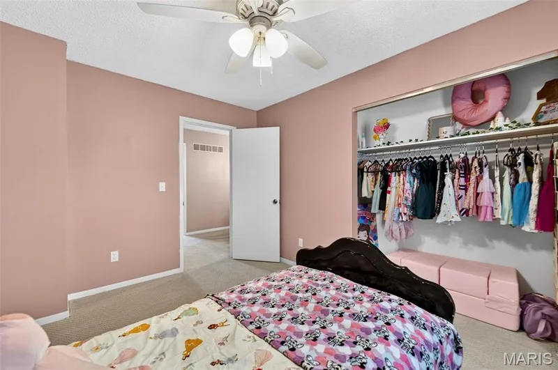 20 Sandalwood Court, St Charles, MO 63304 — listing photo 23 of 35