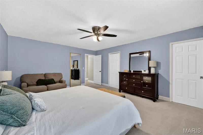 20 Sandalwood Court, St Charles, MO 63304 — listing photo 31 of 35