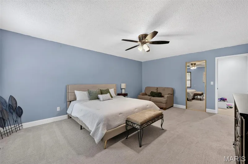 20 Sandalwood Court, St Charles, MO 63304 — listing photo 7 of 35