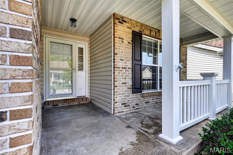 415 Newport Drive, St Peters, MO 63376 — listing photo 4 of 44