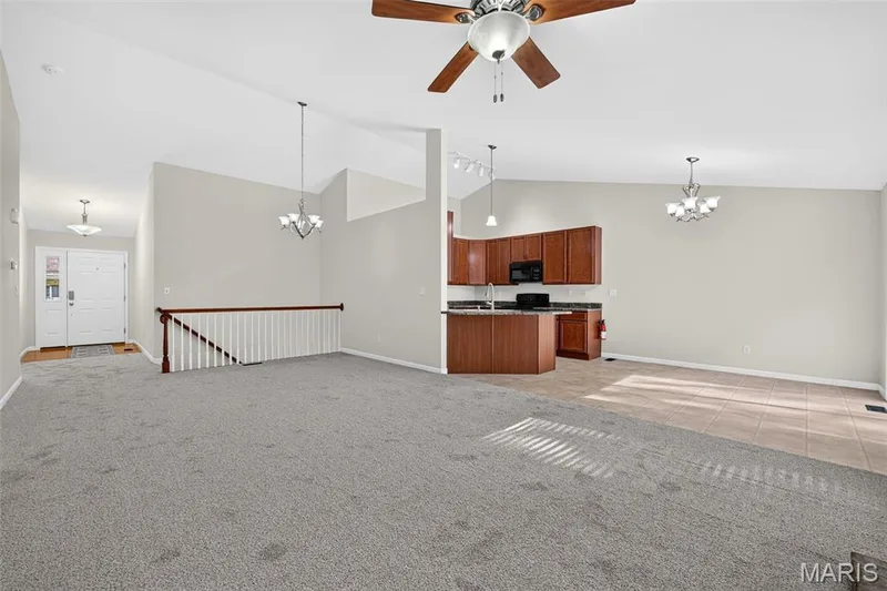 415 Newport Drive, St Peters, MO 63376 — listing photo 11 of 44