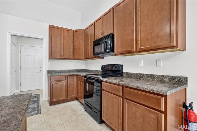 415 Newport Drive, St Peters, MO 63376 — listing photo 16 of 44
