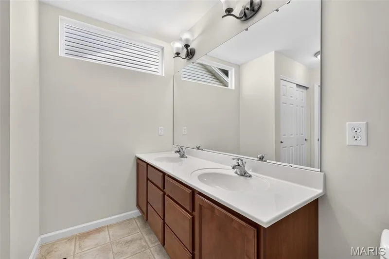 415 Newport Drive, St Peters, MO 63376 — listing photo 28 of 44