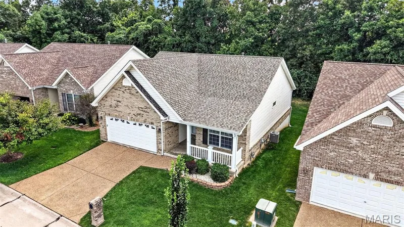 415 Newport Drive, St Peters, MO 63376 — listing photo 39 of 44