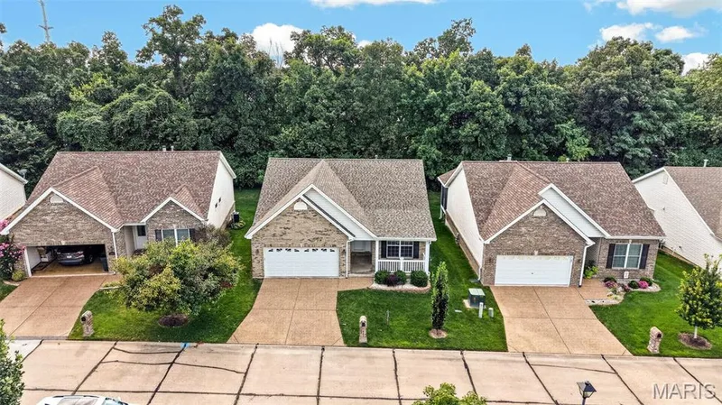 415 Newport Drive, St Peters, MO 63376 — listing photo 40 of 44