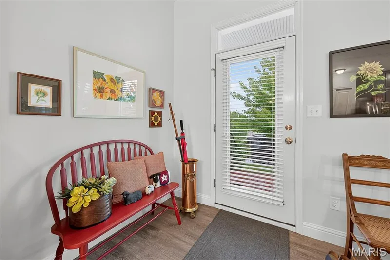 Step into 10' Tall Ceilings & Bright & Open Entry! — 6170 Suntan Drive, St Charles, MO 63301