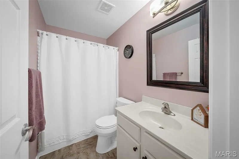 Hall bathroom on the main floor with tub/shower combo. — 3416 Sun Bear Court #830C, Wentzville, MO 63385
