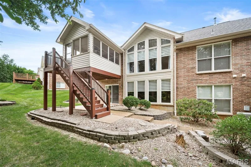 Look at all those windows for natural light. — 3416 Sun Bear Court #830C, Wentzville, MO 63385