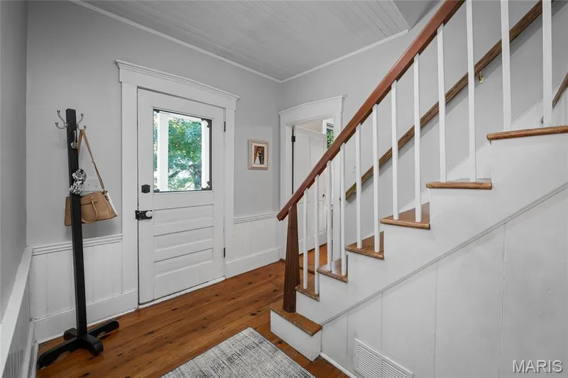 1415 Highway F, Defiance, MO 63341 — listing photo 7 of 96