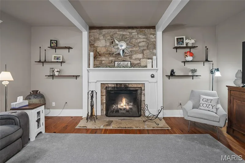 1415 Highway F, Defiance, MO 63341 — listing photo 10 of 96