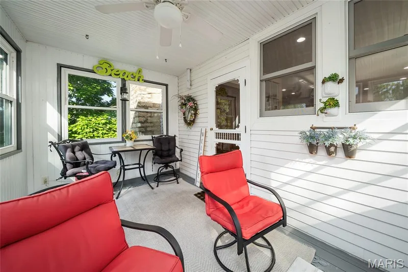 1415 Highway F, Defiance, MO 63341 — listing photo 22 of 96