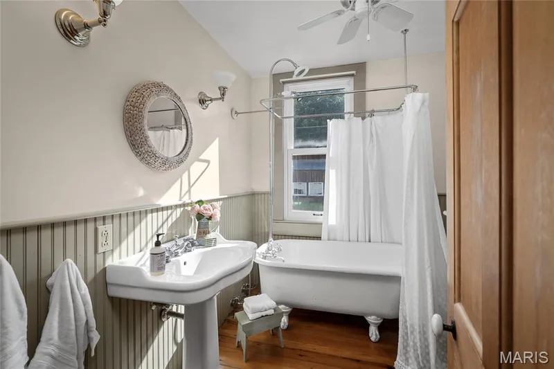 1415 Highway F, Defiance, MO 63341 — listing photo 27 of 96