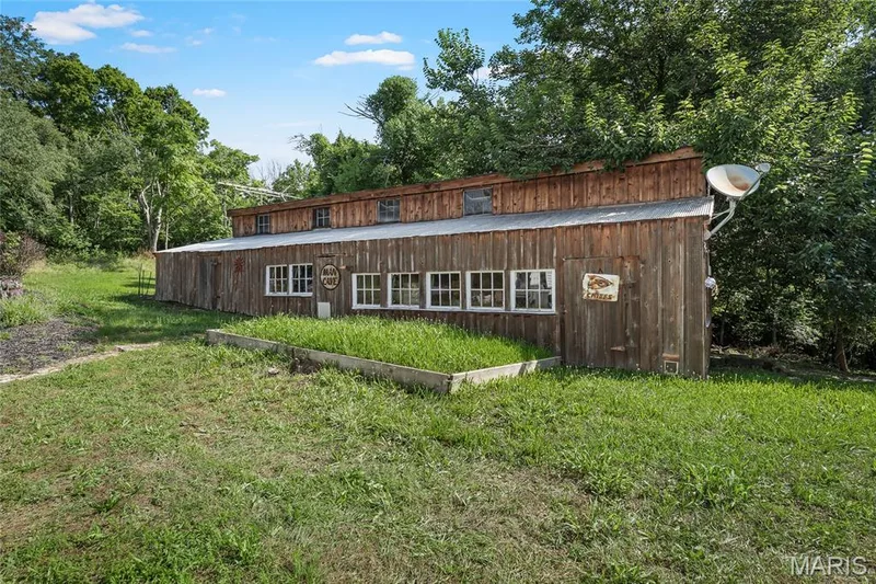 1415 Highway F, Defiance, MO 63341 — listing photo 54 of 96