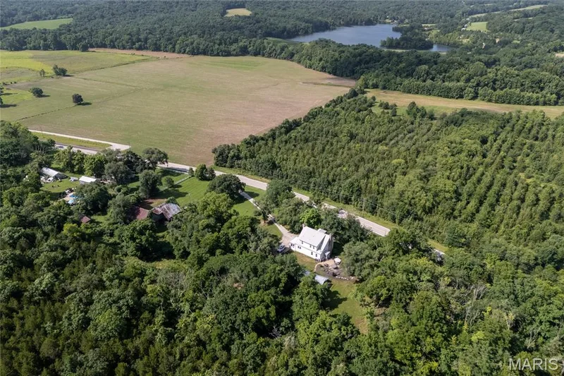 1415 Highway F, Defiance, MO 63341 — listing photo 79 of 96