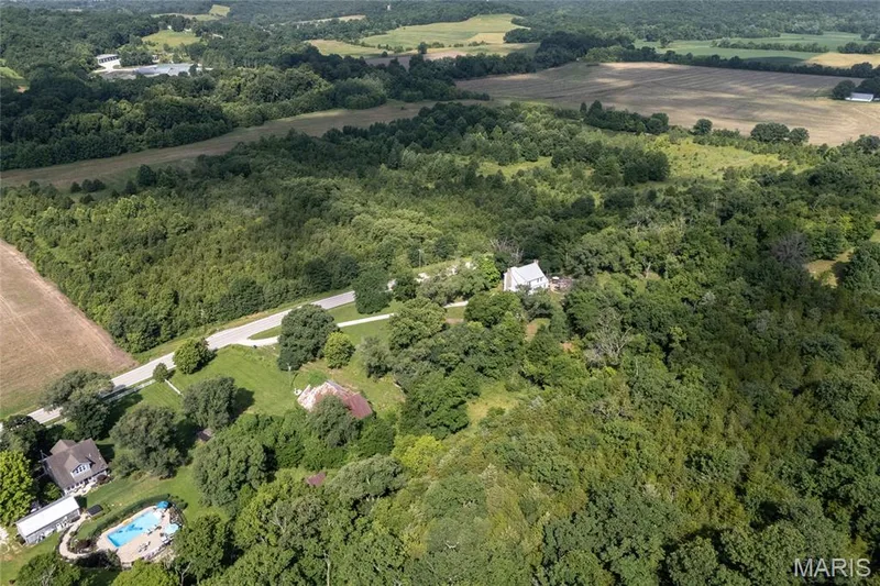 1415 Highway F, Defiance, MO 63341 — listing photo 81 of 96