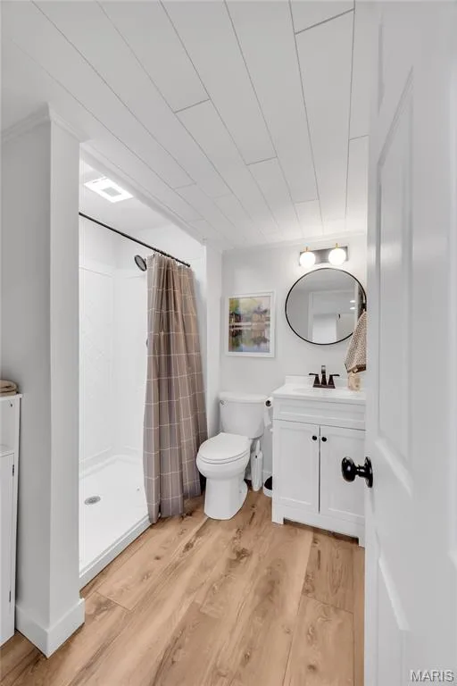 Full bath in the lower level — 202 Wyndtrace Court, Lake St. Louis, MO 63367