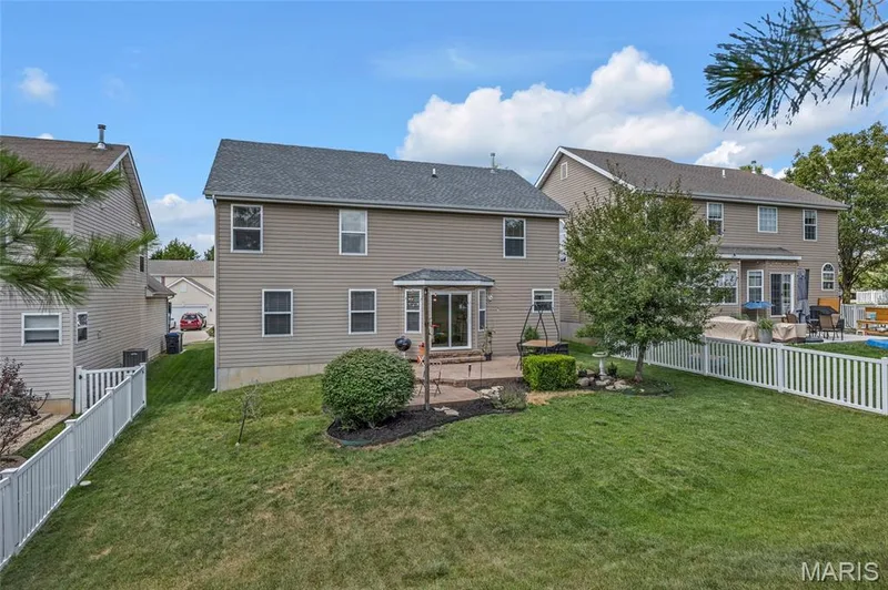 Nice sized yard to enjoy the seasons in — 202 Wyndtrace Court, Lake St. Louis, MO 63367
