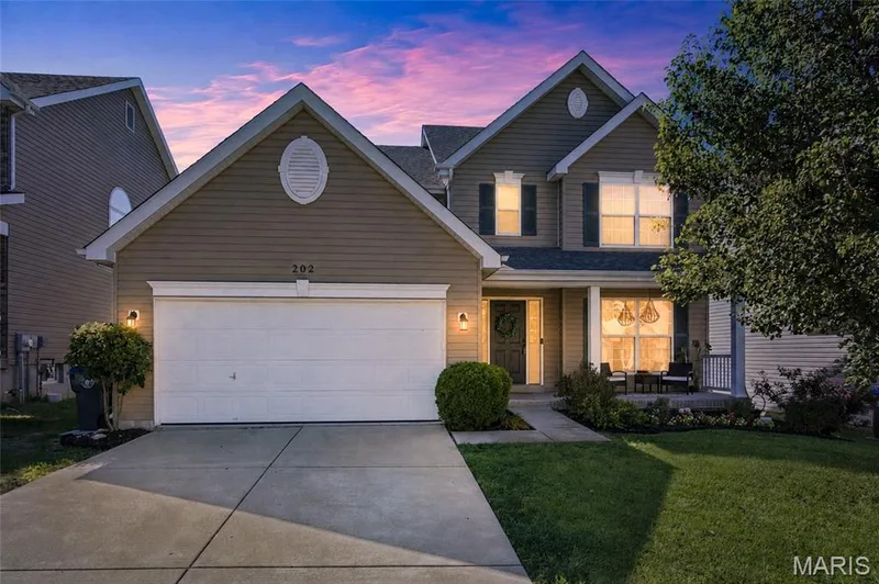 Welcome to 202 Wyndtrace Ct offering all the amenities of Wyndgate subdivision — 202 Wyndtrace Court, Lake St. Louis, MO 63367