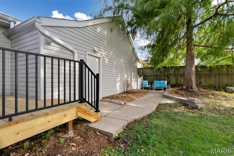 120 Country Life Drive, O'Fallon, MO 63366 — listing photo 27 of 29