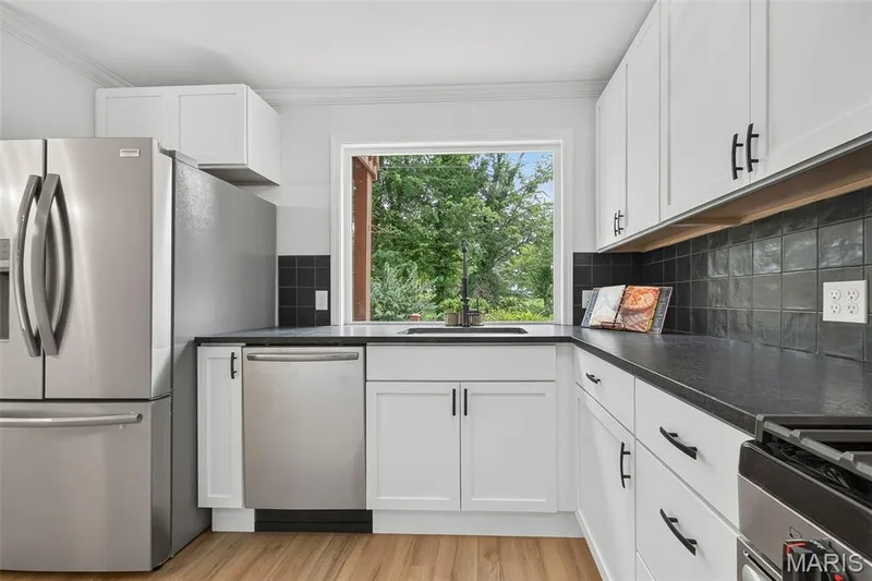 2074 Duclair Parkway, St Charles, MO 63304 — listing photo 18 of 53