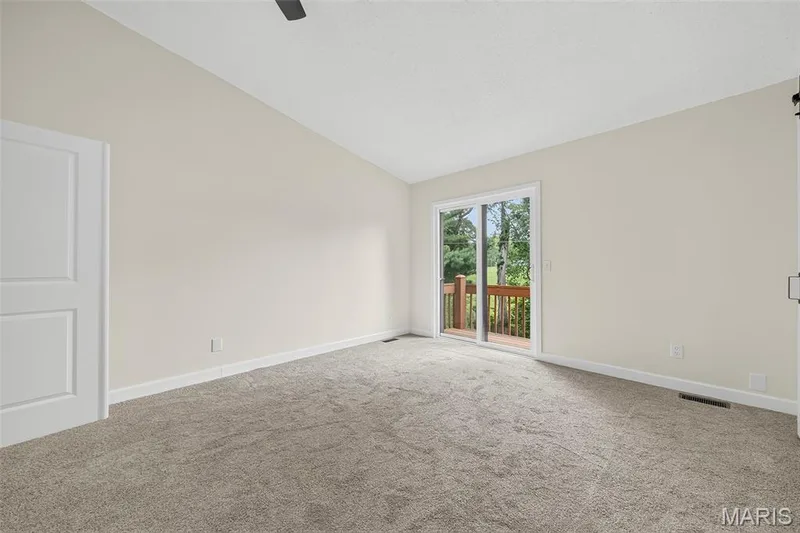 2074 Duclair Parkway, St Charles, MO 63304 — listing photo 22 of 53