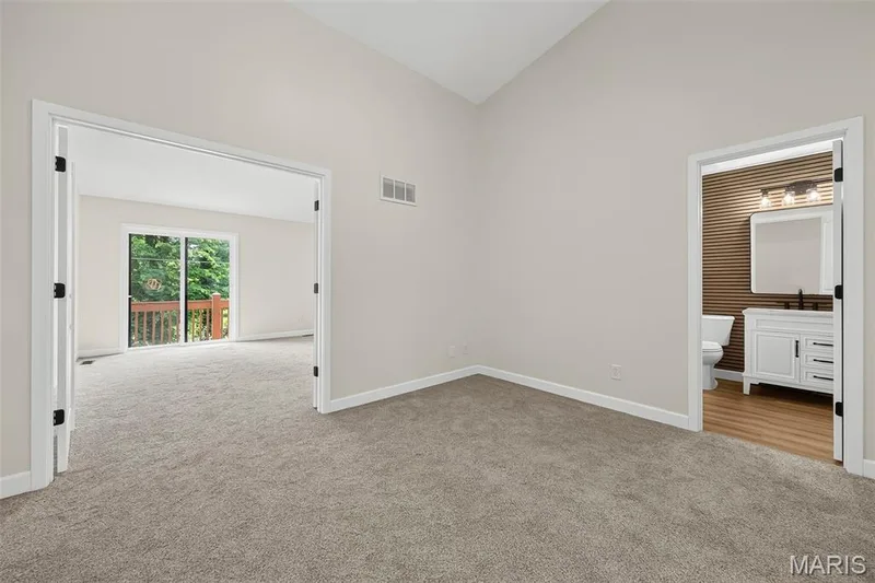 2074 Duclair Parkway, St Charles, MO 63304 — listing photo 33 of 53