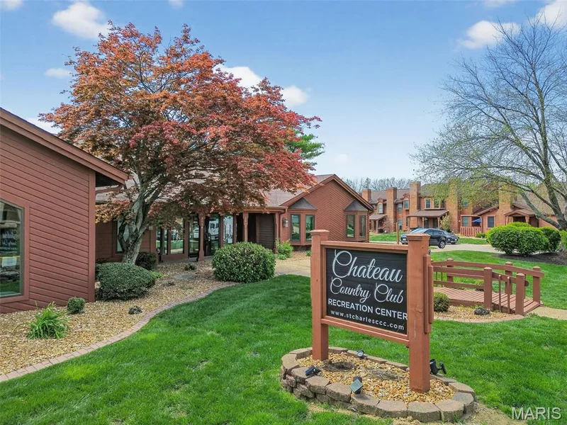 2074 Duclair Parkway, St Charles, MO 63304 — listing photo 52 of 53
