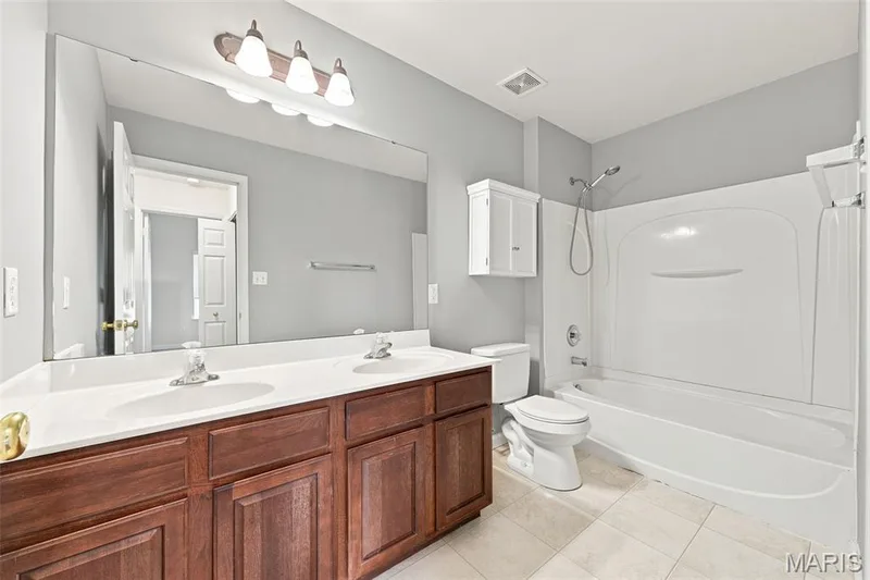 53 Country Village Court, O'Fallon, MO 63367 — listing photo 9 of 28