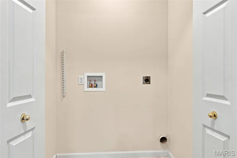 53 Country Village Court, O'Fallon, MO 63367 — listing photo 16 of 28