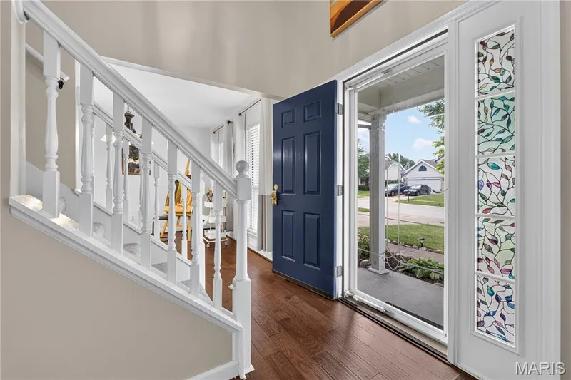 215 Waterford Crossing Drive, Dardenne Prairie, MO 63368 — listing photo 2 of 33