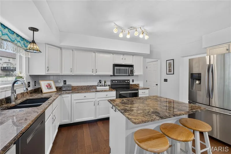 215 Waterford Crossing Drive, Dardenne Prairie, MO 63368 — listing photo 10 of 33