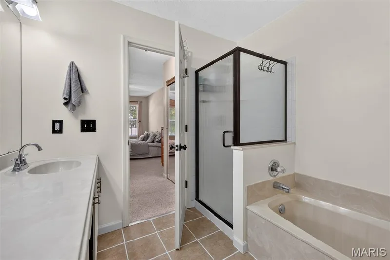 215 Waterford Crossing Drive, Dardenne Prairie, MO 63368 — listing photo 21 of 33