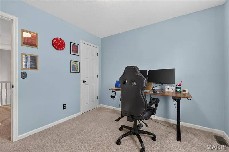 Bedroom 2 Currently used as home office — 215 Waterford Crossing Drive, Dardenne Prairie, MO 63368
