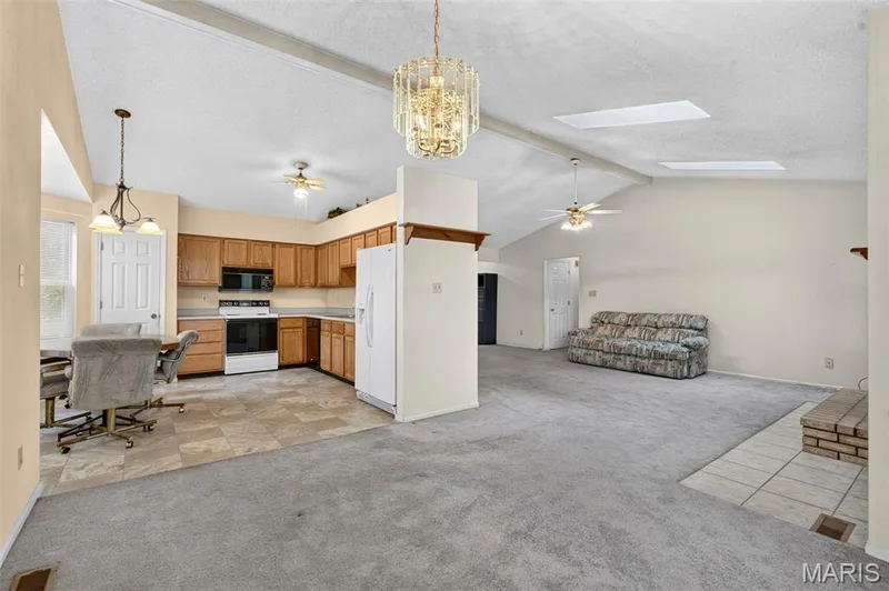 7 Cornwallis Court, O'Fallon, MO 63368 — listing photo 4 of 51