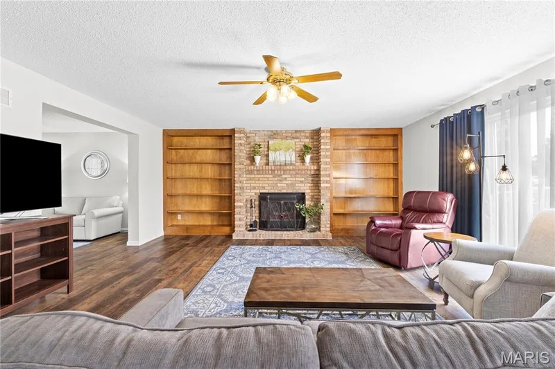 32 Lisa Nicole Court, St Peters, MO 63376 — listing photo 8 of 37
