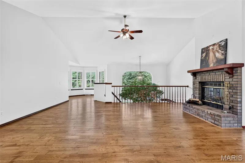 1 Big Bluff Court, St Charles, MO 63304 — listing photo 11 of 61