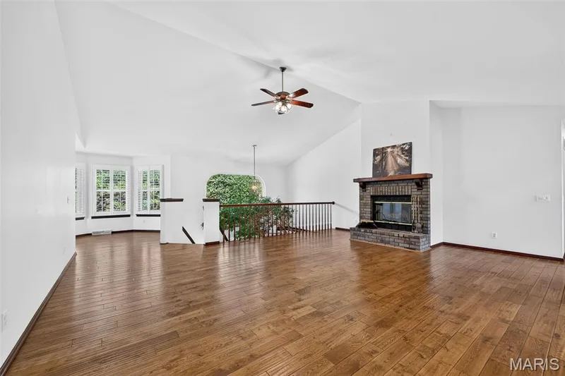 1 Big Bluff Court, St Charles, MO 63304 — listing photo 12 of 61